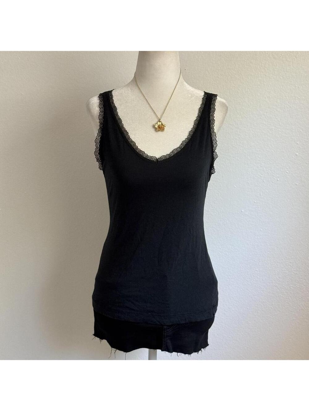 ੈ✩‧₊˚y2k calvin klein black lace trim cami